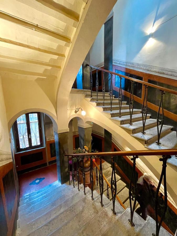 Palazzo Barbini Dimora Storica Aparthotel Кастильоне дел Лаго Екстериор снимка